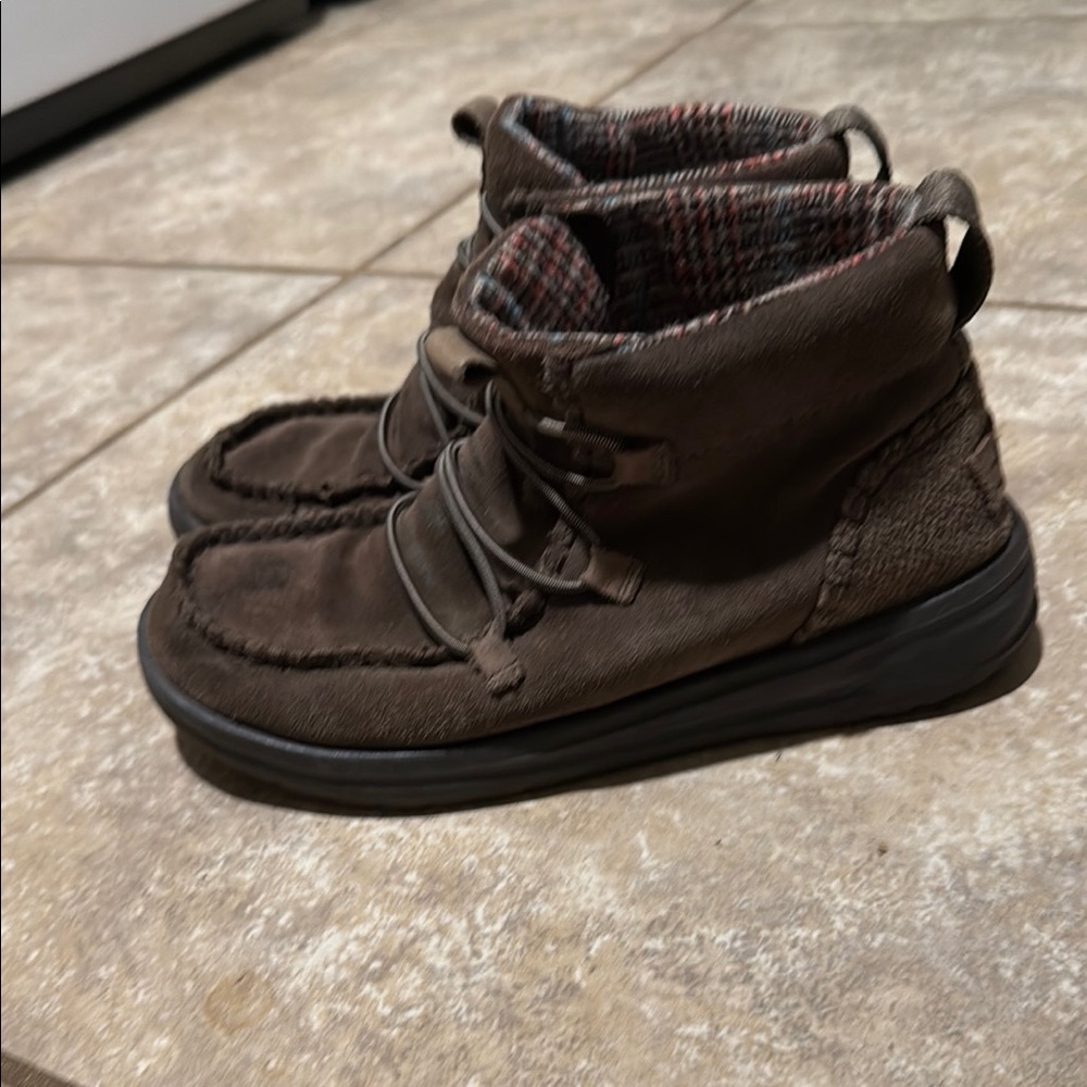 Hey Dude Boots Brown Suede